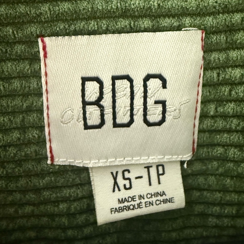 Urban Outfitters BDG Olive Green Oversized Ribbed Corduroy Cropped Jacket Sz XS - Picture 3 of 7